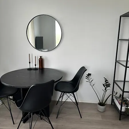 Modern Home, Free Wifi And Peaceful Location 아파트 탐페레