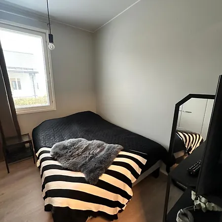 아파트 Modern Home, Free Wifi And Peaceful Location